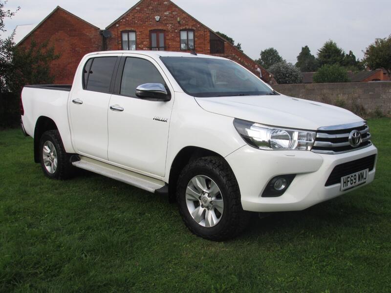 TOYOTA HILUX D-4D 150 ICON 2019