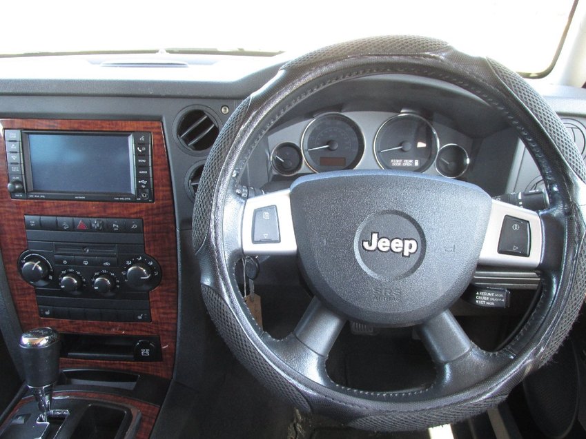 JEEP COMMANDER V6 CRD 215 Auto Limited 2009